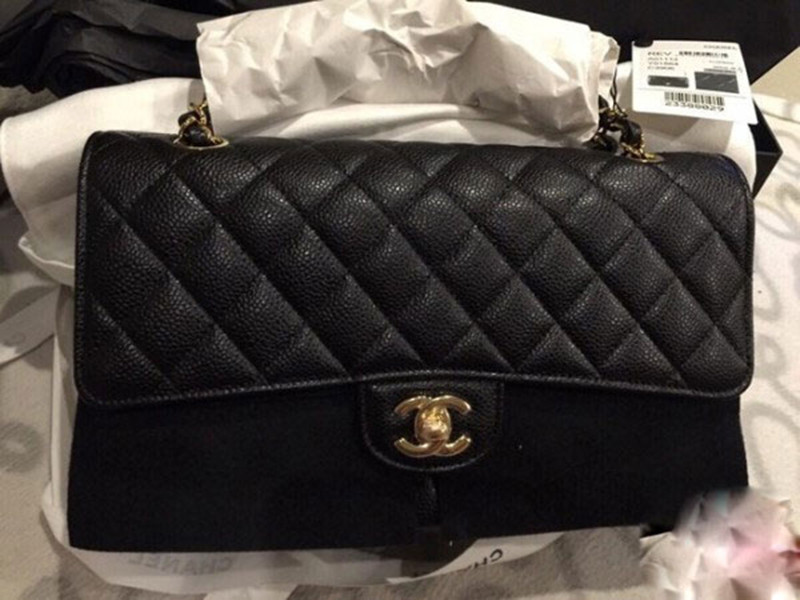 Lương Thế Thành từng tặng Thúy Diễm chiếc túi Chanel trị giá lên đến 100 triệu đồng.