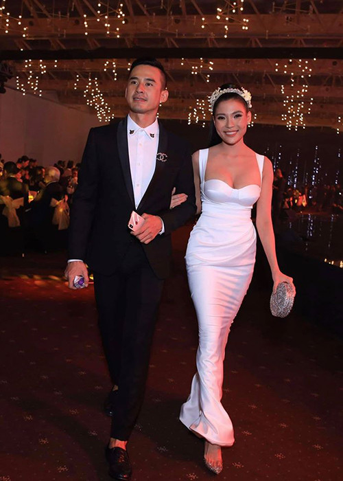 Trong nhà, Thúy Diễm là "tay hòm chìa khóa". Lương Thế Thành cho biết, ngay từ khi mới yêu nhau, anh đã đưa tiền cho Thúy Diễm giữ. Anh tin tưởng vợ vì cô là người đảm đang, biết tính toán và chi tiêu hợp lý.