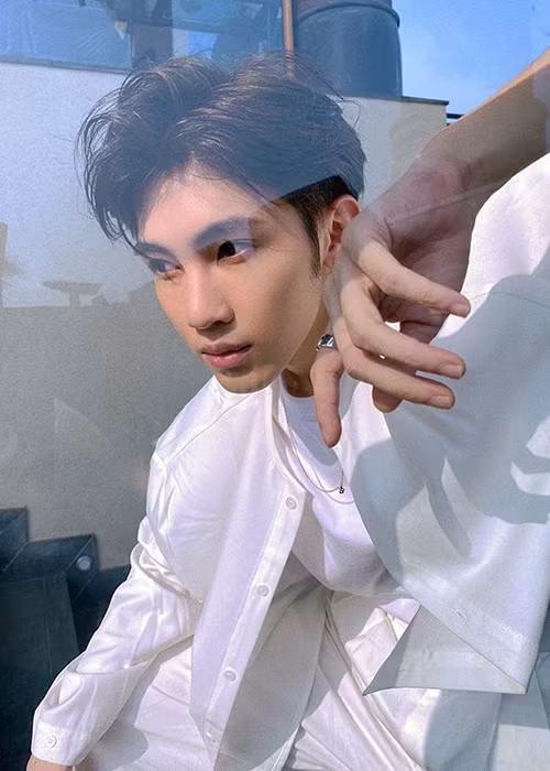 Silves Chao đang bị cộng đồng mạng Việt ném đá sau khi chê phở Việt Nam hôi.