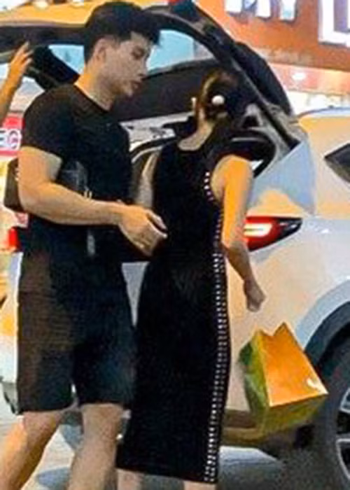 Le Quyen lo anh than thiet Lam Bao Chau: Map mo de PR?