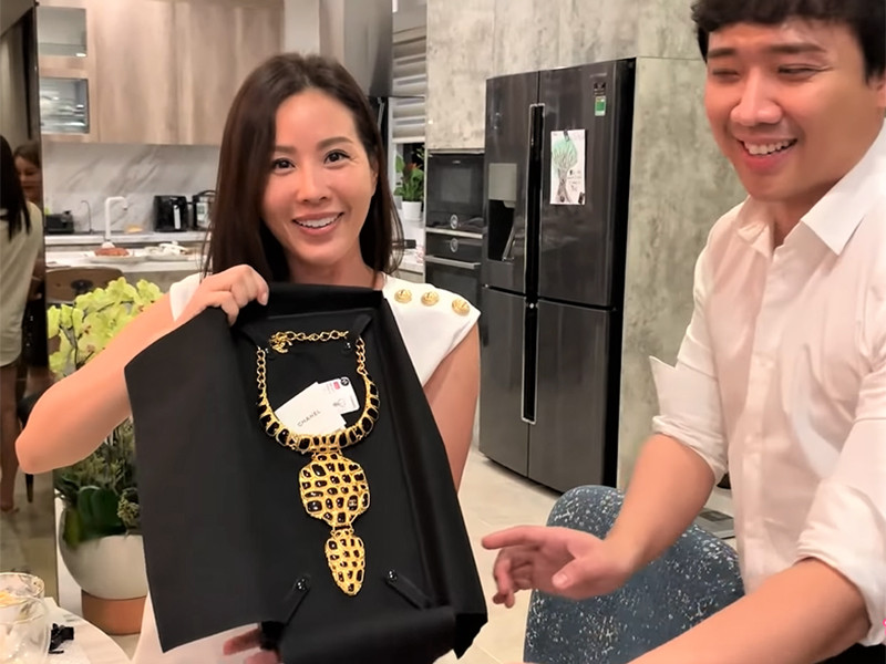 Thu Hoài và Trấn Thành thường xuyên có mặt trong các sự kiện quan trọng của đối phương.