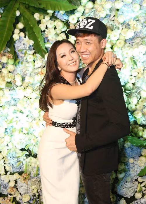 Tinh ban hang thap ky giua MC Tran Thanh va Hoa hau Thu Hoai