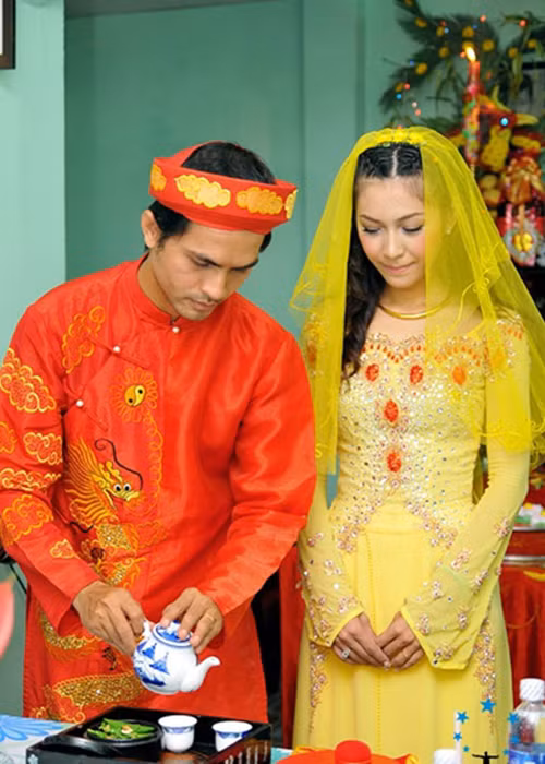 To am hanh phuc cua sieu mau Duc Tien ben Hoa hau Binh Phuong