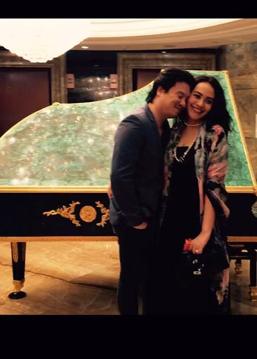 Vợ chồng Thanh Bùi không chia sẻ hình ảnh các con cho đến năm 2017.