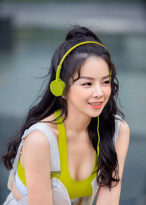 Mie từng tiết lộ tủ đồ để mặc đời thường của cô có rất nhiều bộ vest.