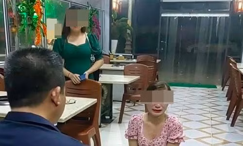 Vo chu quan nuong xin loi co gai bi nhuc ma