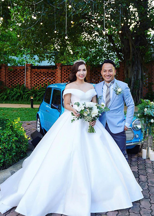 Trong lần hiếm khoi chia sẻ về đời tư, Thụy Vy cho biết, lần đầu gặp Tiến Đạt, cô liệt anh vào danh sách những người chỉ có thể làm bạn vì rapper ít nói quá.