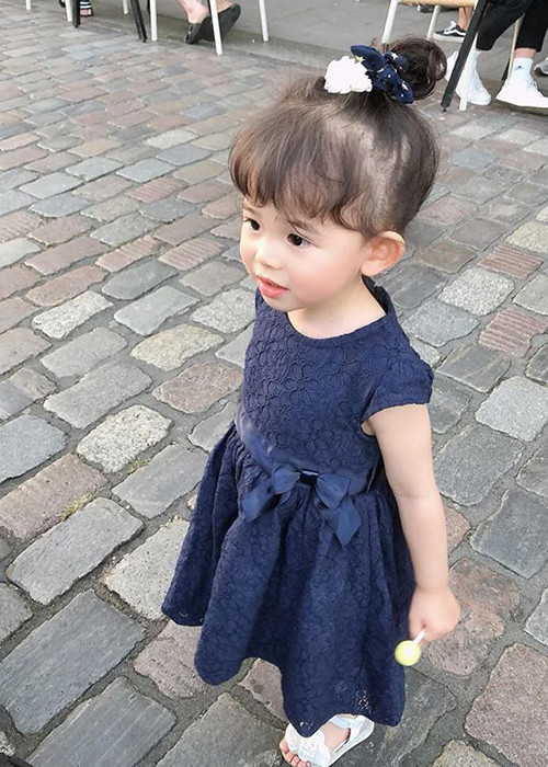 Con gái của Mai Hồ được yêu mến bởi vẻ ngoài xinh xắn như thiên thần.