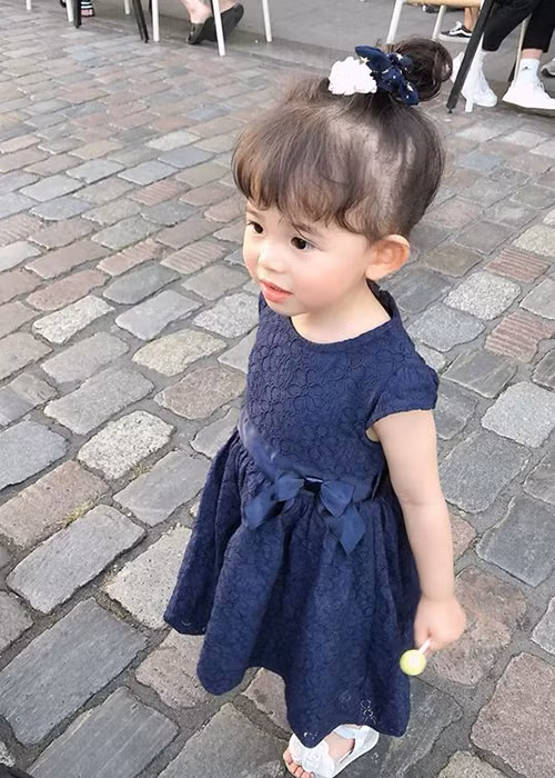 Con gái của Mai Hồ được yêu mến bởi vẻ ngoài xinh xắn như thiên thần.