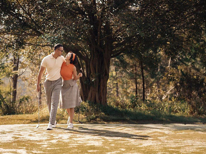 Cuối tháng 7 vừa qua, MC Vũ Thu Hoài được doanh nhân Nguyễn Nghiêm Hoàng Nam cầu hôn.