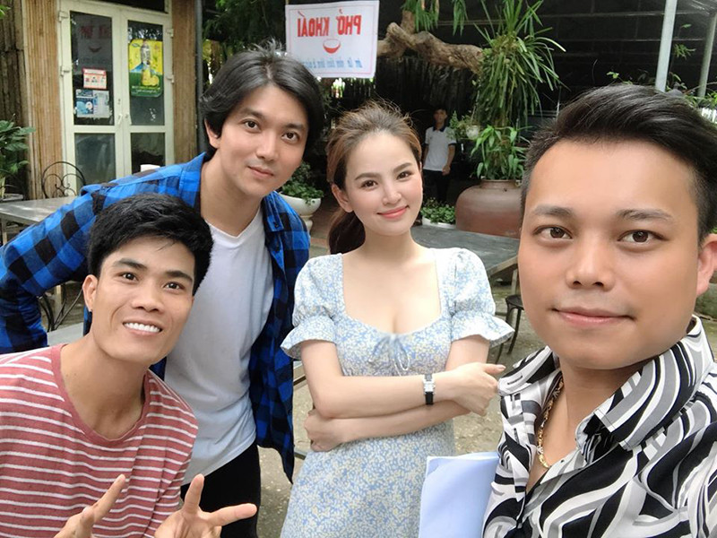 Tim tỏ ra chỉ chú tâm cho công việc sau khi cuộc hôn nhân của anh tan vỡ.