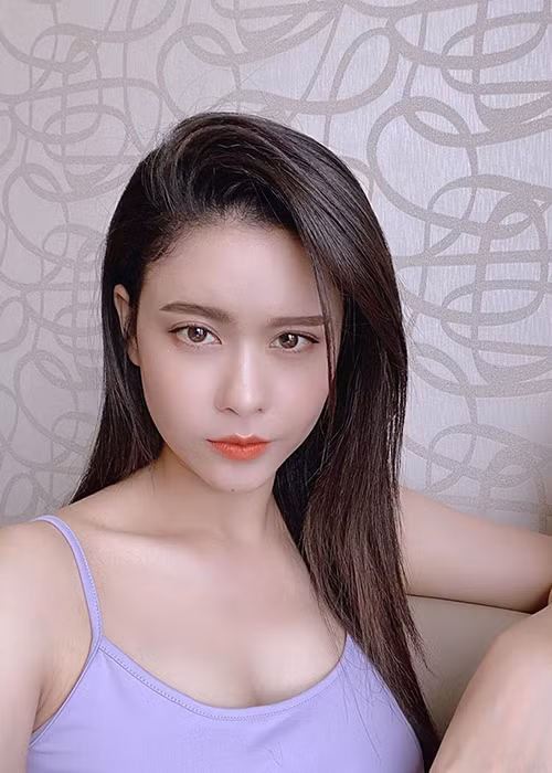 Mới đây, trước tin đồn Tim hẹn hò Đàm Phương Linh, Trương Quỳnh Anh không có động thái nào gây chú ý.