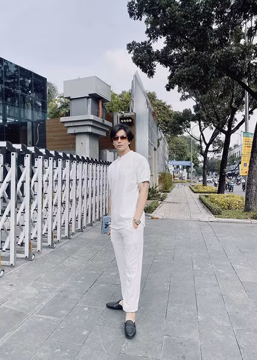 Chồng cũ của Trương Quỳnh Anh cho hay, đó chỉ là hình ảnh trong quá trình quay phim, không có ý tứ hay vấn đề gì khác.