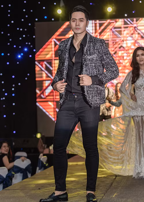 Giống Á hậu Vi Thị Đông, Dương Mạc Anh Quân cũng bỏ showbiz để làm tiếp viên hàng không. Ảnh: Thế giới trẻ