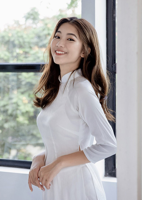 2K từng là thành viên của đội tuyển Học sinh giỏi Lịch sử Quốc gia năm lớp 11, 12 và đoạt được giải Ba trong kỳ thi Học sinh giỏi Quốc gia môn Lịch sử.