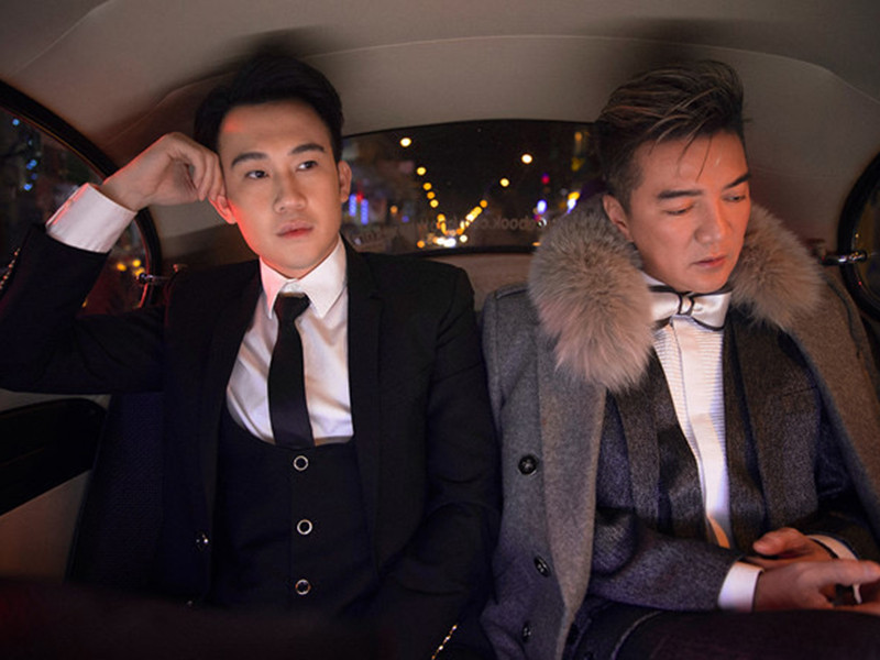 Em trai Hoài Linh nhanh chóng chia sẻ những hình ảnh mới nhất về tủ giày triệu đô của Đàm Vĩnh Hưng.