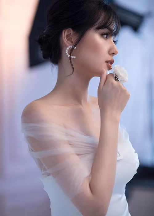 Cuộc sống viên mãn trong 5 năm qua của Tâm Tít khiến không ít người phải ghen tỵ.