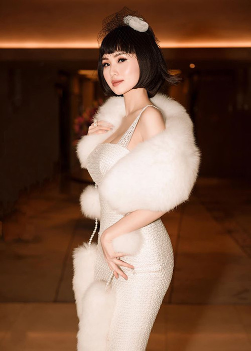 Nhan sắc của cô được nhận xét ngày càng mặn mà.