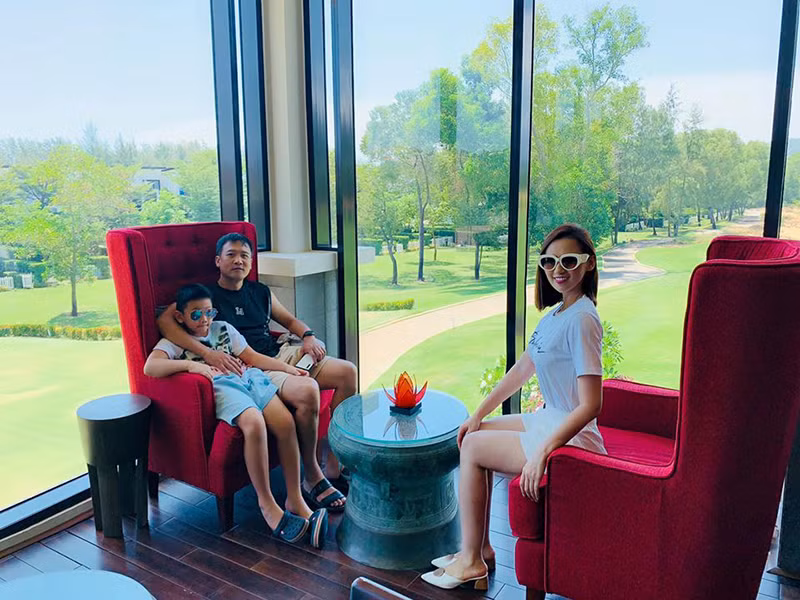  Lã Thanh Huyền thừa nhận cô may mắn có một gia đình hạnh phúc, chứ không bất hạnh như nhân vật Tuệ Lâm trong “Tình yêu và tham vọng”.