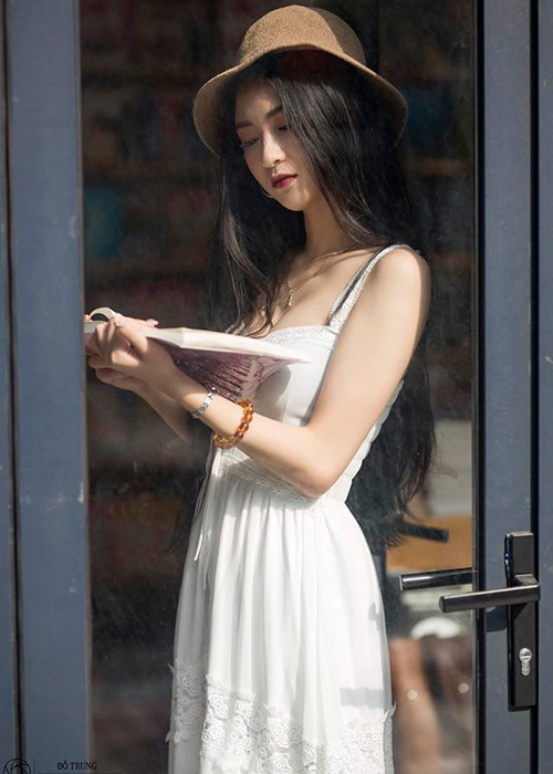 Anh Thư được khen về nhan sắc lẫn biểu cảm.