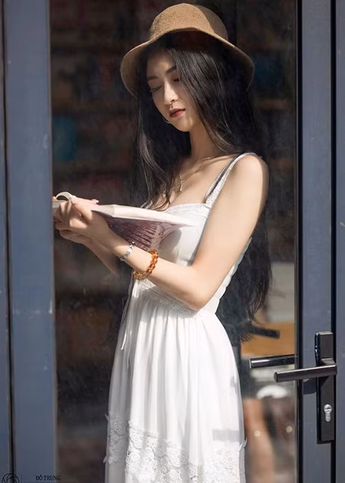 Anh Thư được khen về nhan sắc lẫn biểu cảm.