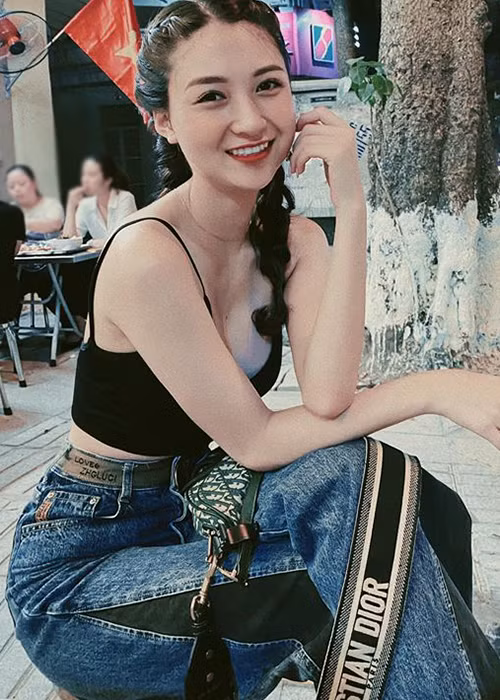 9X chia sẻ, cô từng làm ở VTVlive trực thuộc VTVcab.