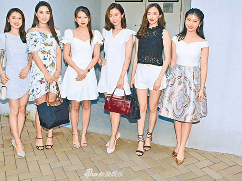 Cuộc thi Hoa hậu Hong Kong 2020 từng tiến hành ghi hình kín, không khán giả và được phát sóng trên mạng xã hội. Ảnh: Zing