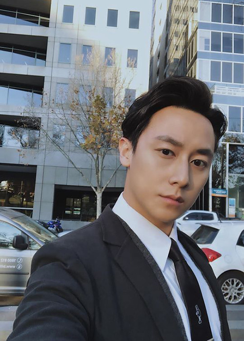 Rocker Nguyễn dành thời gian cho gia đình và học tập ở Australia sau khi nói lời tạm biệt làng giải trí Việt.