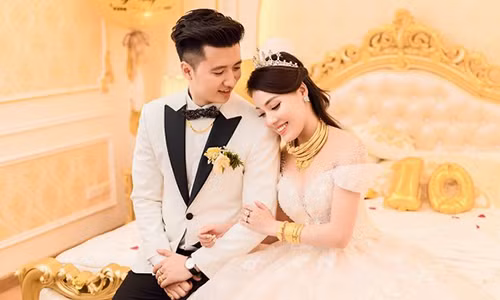 Au Ha My - Trong Hung 