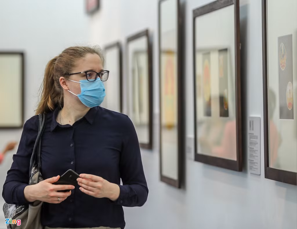 Sự kiện không chỉ thu hút độc giả trong nước, mà còn nhận được sự quan tâm của nhiều du khách nước ngoài. Triển lãm mở cửa đón khách tham quan đến hết ngày 6/9.