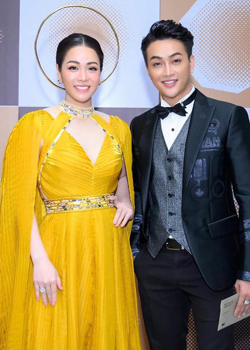 Nhân dịp sinh nhật của Nhật Kim Anh, TiTi không quên gửi lời chúc đến đàn chị.