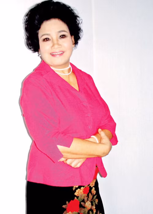 Nghệ sĩ Thanh Tú kết hôn với đạo diễn nổi tiếng Phạm Kỳ Nam vào năm 1966. Sống với nhau được 13 năm, có một người con, nhưng do thấy không hợp nhau, vợ chồng nữ nghệ sĩ chia tay. Ảnh: Gia đình xã hội