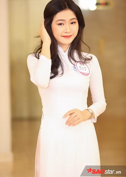 Trên fanpage cuộc thi, Minh Anh chia sẻ, năng khiếu của cô là hát, làm MC và diễn xuất.