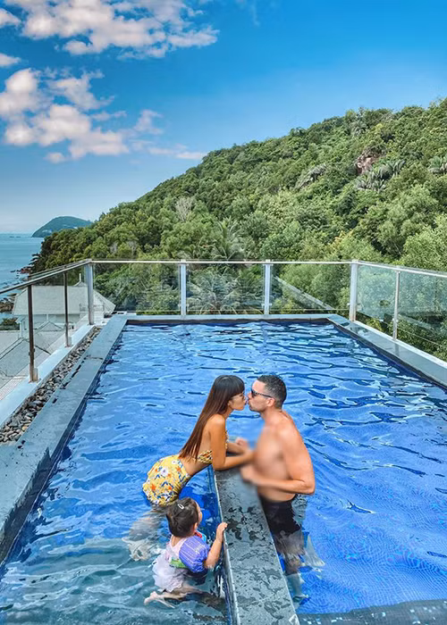 Tổ ấm hạnh phúc của siêu mẫu cá tính khiến nhiều người ghen tỵ.