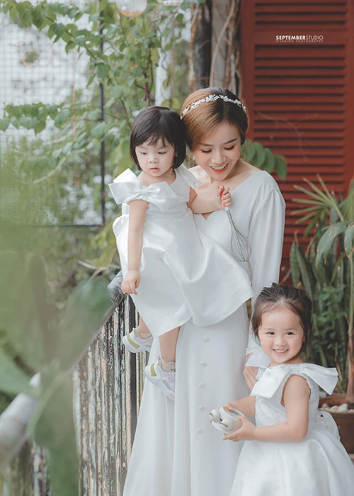 Bảo Ngọc khẳng định cuộc sống độc thân vui vẻ.