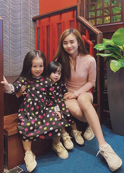 Bảo Ngọc và Hoài Lâm ly hôn chỉ sau một thời gian ngắn chung sống. Trước khi kết hôn, cặp đôi có khoảng thời gian dài yêu nhau.