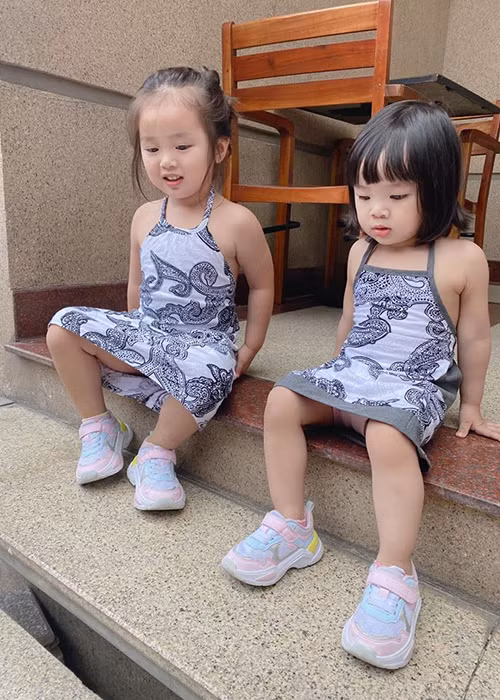 Vợ cũ của Hoài Lâm nuôi hai con gái, không cần trợ cấp từ chồng cũ.