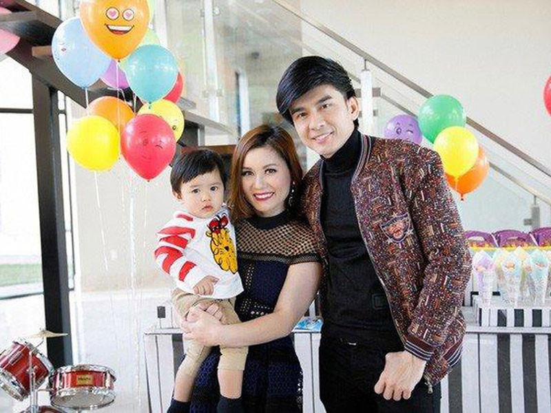 Bé Thiên Từ được ví là cậu ấm vì là con trai của nam ca sĩ nổi tiếng Đan Trường và doanh nhân Thủy Tiên.