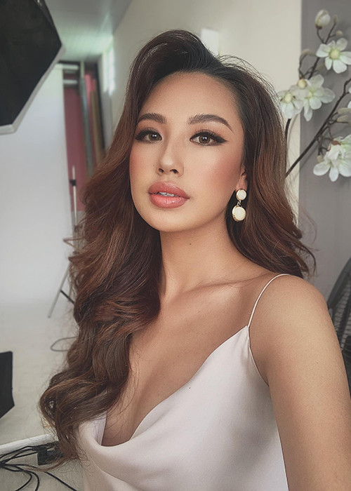 Chân dài đến từ Đà Lạt cao 1m77, sở hữu số đo 3 vòng gợi cảm 85-64-92.