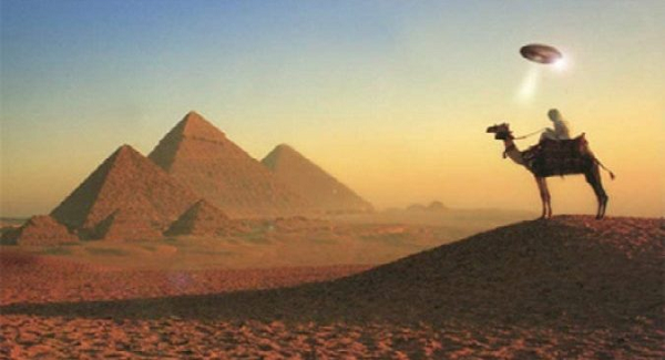 Tulli cho rằng cuộn giấy có giá rất cao, nên thay vì mua ông đã làm một bản sao, nhưng thay thế ký tự thầy tu trong văn bản gốc bằng chữ tượng hình. Một điều kỳ lạ là cuốn sách nguyên gốc sau đó đột nhiên biến mất.