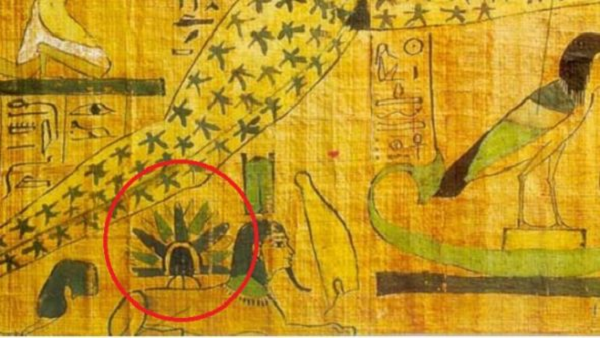 Trong bản dịch của Prince Boris de Rachewiltz có đoạn như sau: "Vào năm 22, tháng thứ ba của mùa đông, giờ thứ sáu trong ngày, một trong số các nhà ghi chép biên niên sử Ngôi nhà của Sự sống phát hiện một đĩa lửa kỳ lạ đang tiến đến từ trên bầu trời...