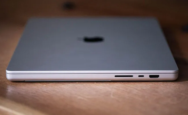 Vì vậy nếu các hãng laptop từng theo chân Apple loại bỏ cổng kết nối, có khả năng họ cũng bổ sung các cổng cũ trên những thiết bị ra mắt vào năm 2022.