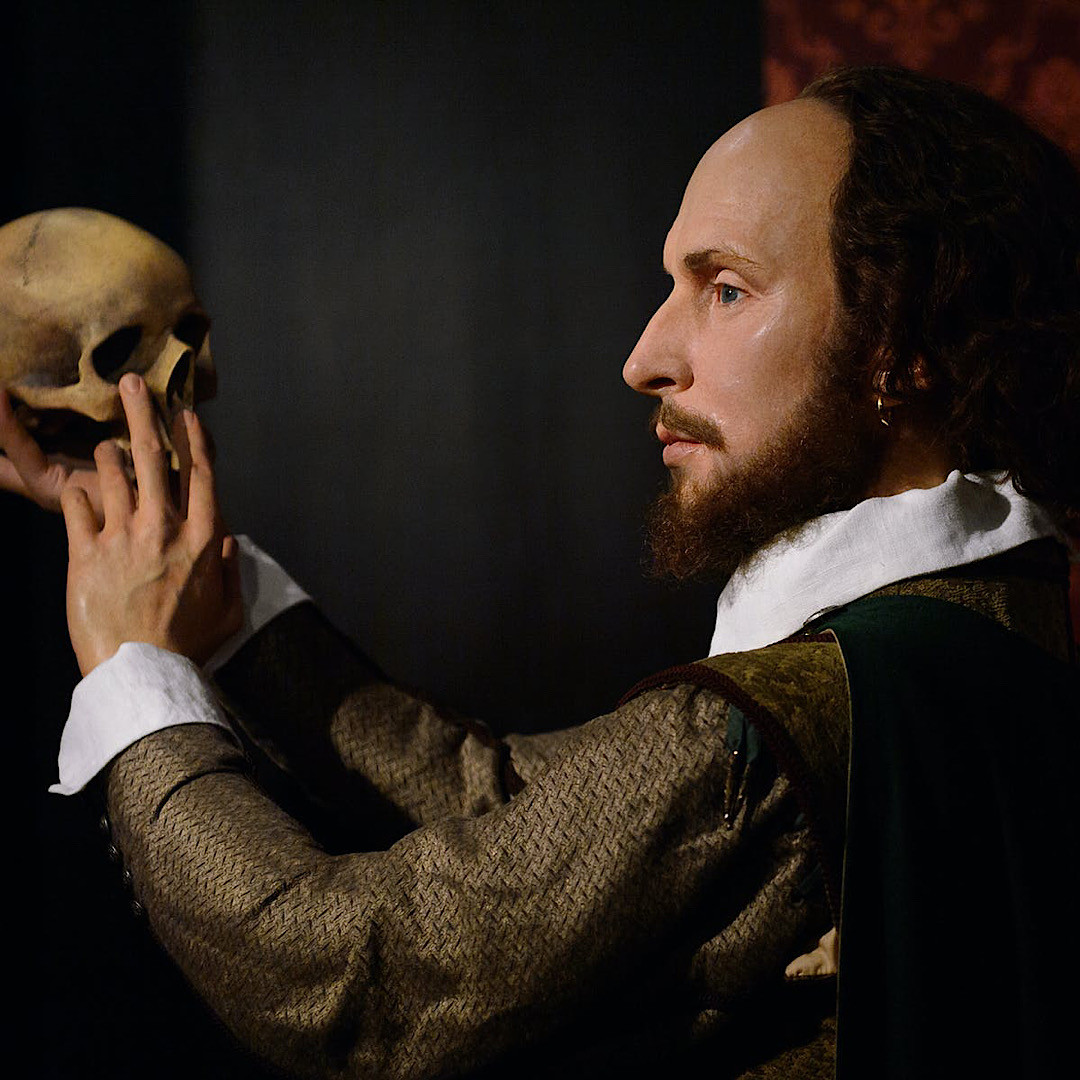 Ông Patrick Taylor làm việc tại nhà thờ Holy Trinity ở Stratford cho biết: “Chúng tôi không tin vào giả thuyết hộp sọ đã bị lấy cắp trừ phi mở cửa hầm mộ.”