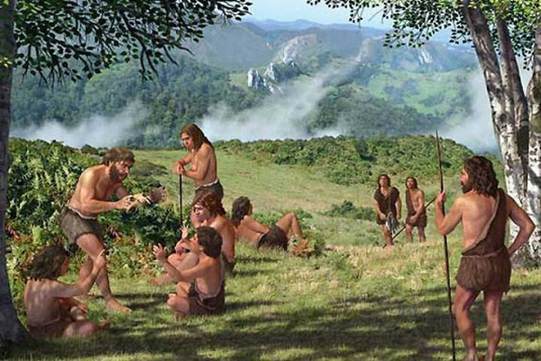 Người Neanderthal thậm chí còn cực kỳ thông minh và giàu trí tưởng tượng. Họ sử dụng sơn màu, làm đồ trang sức và có thể làm nhạc cụ (chẳng hạn như sáo làm bằng xương).