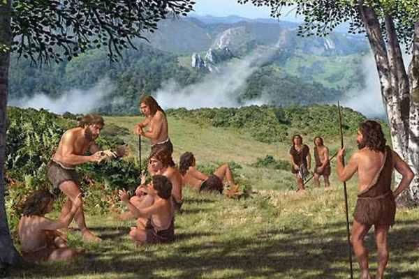 Người Neanderthal thậm chí còn cực kỳ thông minh và giàu trí tưởng tượng. Họ sử dụng sơn màu, làm đồ trang sức và có thể làm nhạc cụ (chẳng hạn như sáo làm bằng xương).
