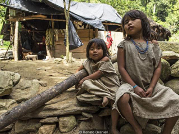 Năm 1990, trong một bộ phim tài liệu của BBC, người Kogi đã liên lạc được với thế giới khác để cảnh báo xã hội công nghiệp hóa về thảm họa tương lai mà hành tinh phải đối mặt nếu chúng ta không thay đổi cách sống.