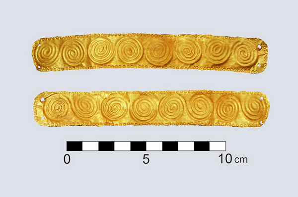 Lí giải cho việc tại sao một, xuất hiện ở Đảo Síp Mới, các nhà khảo cổ cho rằng đây là trung tâm của những tuyến đường biển thương mại thời đại đồ đồng.