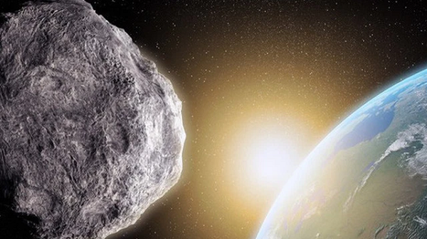 2014 YE15 có kích thước khoảng 7m, ngang một chiếc xe bus. Tuy nhiên, theo NASA các vật thể lớn hơn 150 m tiếp cận Trái đất trong khoảng cách 7,5 triệu km được coi là "có khả năng gây nguy hiểm tiềm tàng".