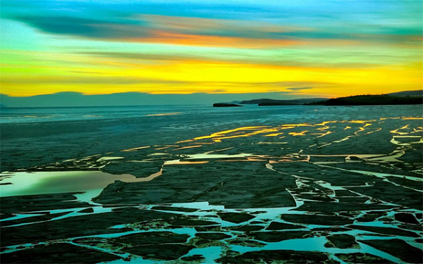 Thị trấn nhỏ Tomsk, cách Omsk hơn 1.000 km về phía Đông, nơi thảm họa bắt đầu, là thị trấn lạnh nhất trên Trái đất năm đó. Chẳng bao lâu sau, trên những cánh đồng tuyết vô tận ở Siberia, những con người chết cóng, những chiếc xe trượt tuyết bị bỏ lại, những con ngựa chết cóng, cùng với những xác chết với lớp tuyết dày vô tận xung quanh họ, la liệt khắp con đường ở Siberia.