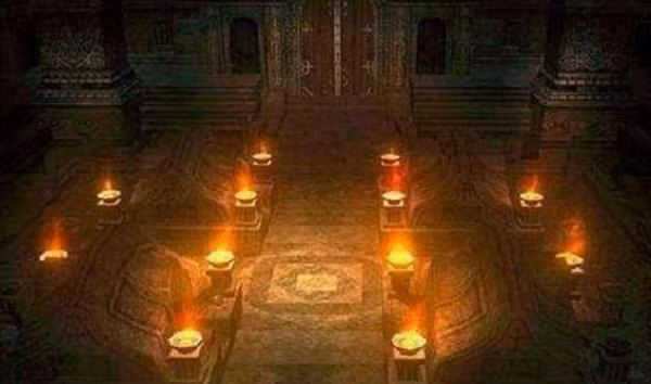 Theo các ghi chép, trên thực tế, người cổ đại đã bảo quản những ngọn đèn này, nhưng lạ lùng thay, ít lâu sau khi được tìm ra, chúng nhanh chóng bị phá hủy bởi cách này hoặc cách khác.